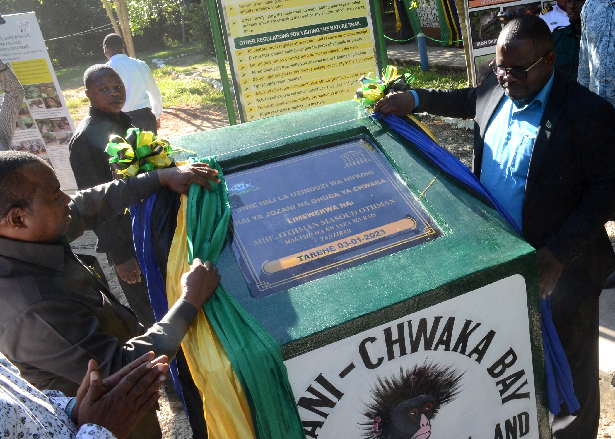 MAKAMU WA KWANZA WA RAIS WA ZANZIBAR AZINDUA HIFADHI HAI YA JOZANI