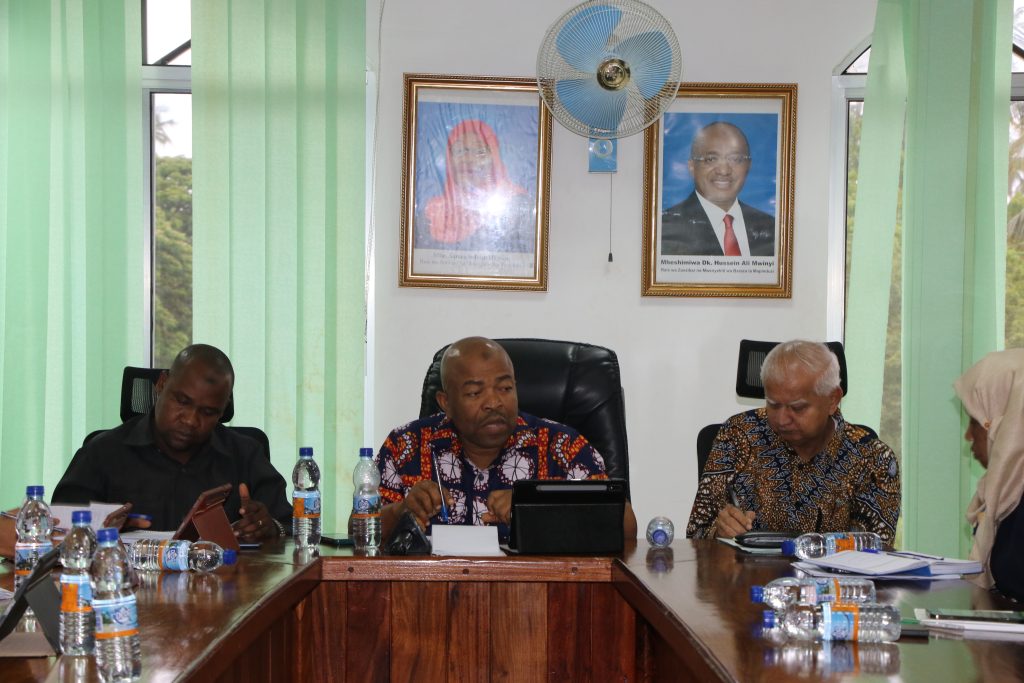 WAFANYAKAZI WIZARA YA KATIBA NA SHERIA ZANZIBAR WATAKIWA KUFANYA KAZI