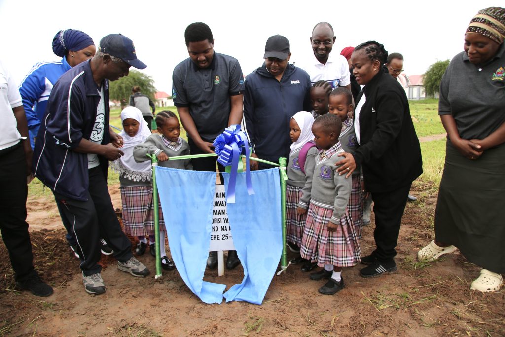 Waziri Jafo Aongoza Upandaji Miti Dodoma Kuelekea Muungano Full