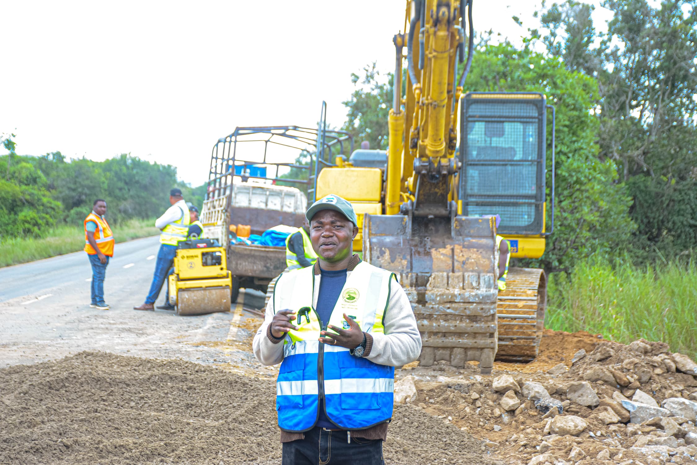 Tanroads Yaweka Kambi Barabara Ya Morogoro Iringa Kuziba Mashimo