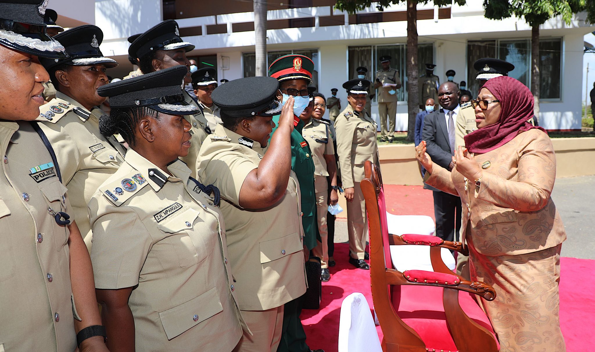 Rais Samia Afungua Kikao Kazi Cha Tathmini Ya Mwaka Mmoja Jeshi La