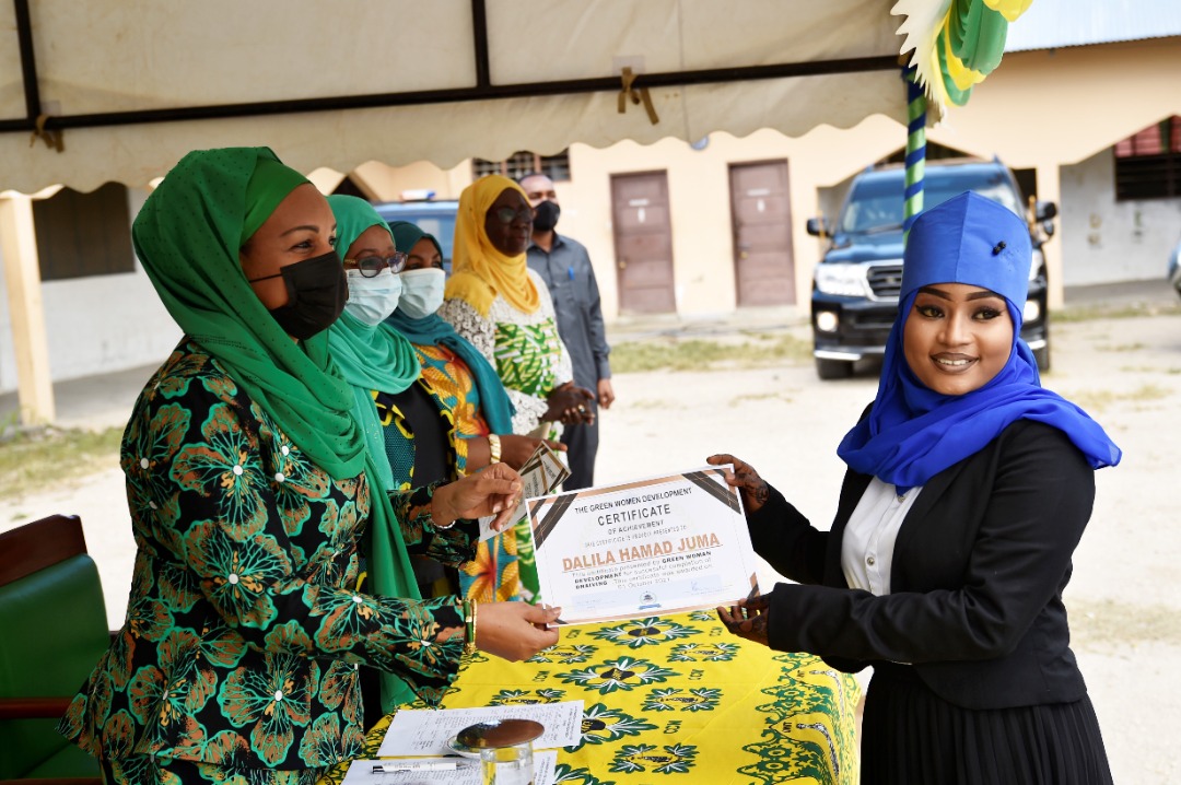 Mke Wa Rais Wa Zanzibar Mama Mariam Mwinyi Azungumza Na Wajasiriamali Wanawake Katika Wiki Ya