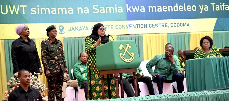 MWENYEKITI WA CCM RAIS SAMIA AFUNGUA MKUTANO MKUU WA (10) WA (UWT) TAIFA JIJINI DODOMA