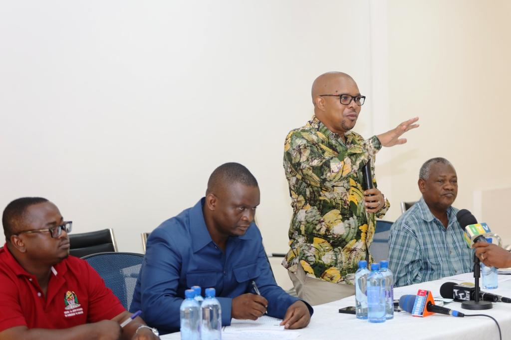 RIDHIWANI ATAKA UHAMASISHAJI WANANCHI KUCHUKUA HATI