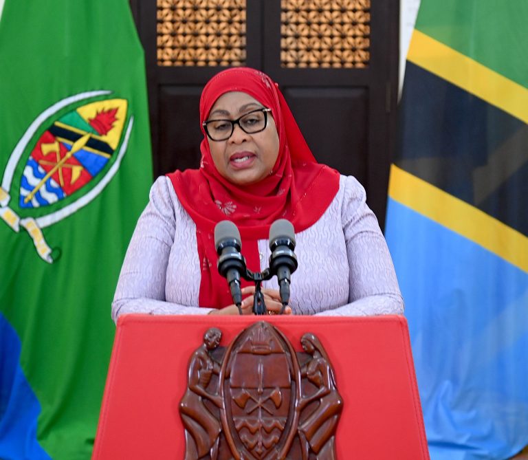 RAI SAMIA AKILIHUTUBIA TAIFA WAKATI AKITOA SALAM ZA KUAGA MWAKA 2022 NA KUUKARIBISHA MWAKA MPYA 2023