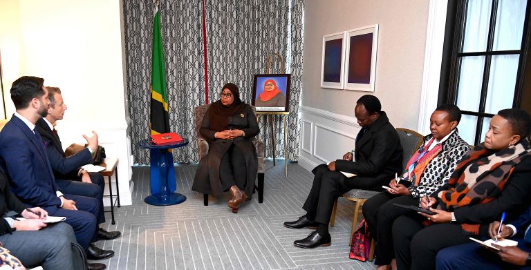 RAIS DKT.SAMIA AZUNGUMZA KATIKA MKUTANO WA UWEKEZAJI NA WAFANYABIASHARA WA MAREKANI JIJINI WASHINGTON