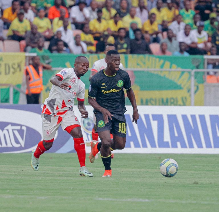 YANGA SC YAICHAPA COASTAL UNIONS 3-0, MAYELE ATUPIA MBILI