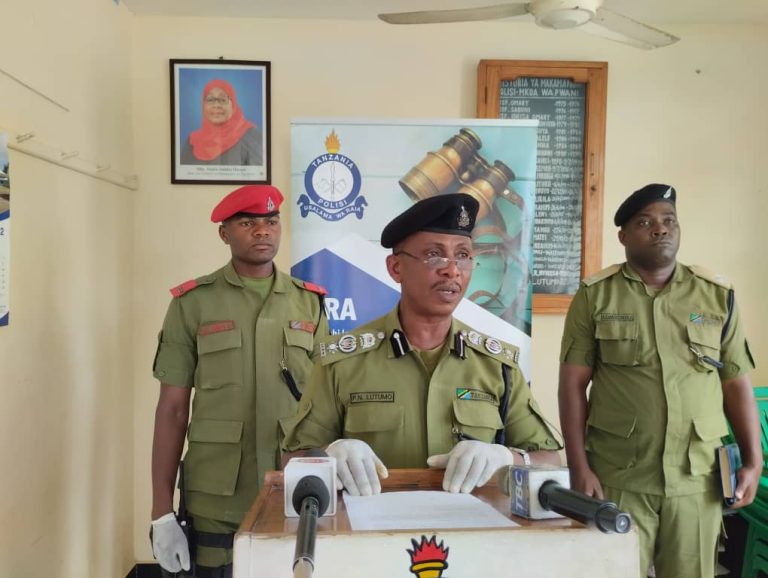 MWANAFUNZI WA MASAKI SEKONDARI AJINYONGA BAADA YA KUKEMEWA KUTOJIHUSISHA MAPENZI-RPC LUTUMO