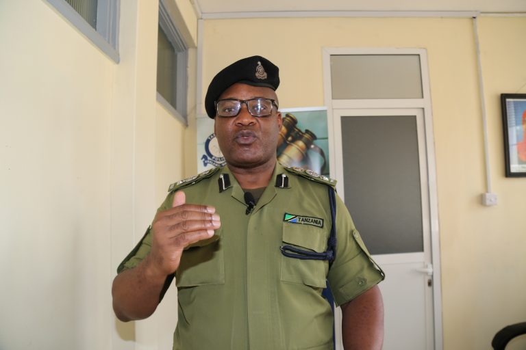 WATUHUMIWA WA WIZI WA MAGARI WAKAMATWA SALAM YA KIKUU MAKATAZO YATOLWA