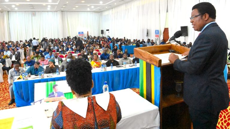 RAIS DKT. SAMIA ANATAKA KUONA SEKTA YA MIFUGO IKILETA MAPINDUZI YA KIUCHUMI-MAJALIWA