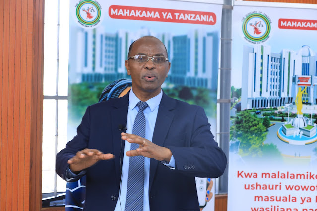 MTENDAJI MKUU MAHAKAMA AWAOMBA WANAHABARI KUZINGATIA WELEDI.