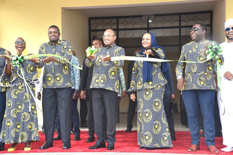 UFUNGUZI WA SKULI YA SEKONDARI YA SALUM TURKY ZANZIBAR.
