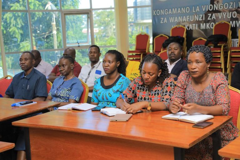 WAMACHINGA, MAMA LISHE,WAFUGAJI, WAKULIMA,WAVUVI NA VIONGOZI WA DINI JIJINI MWANZA WAJENGEWA UELEWA KUHUSU BIMA YA AFYA KWA WOTE