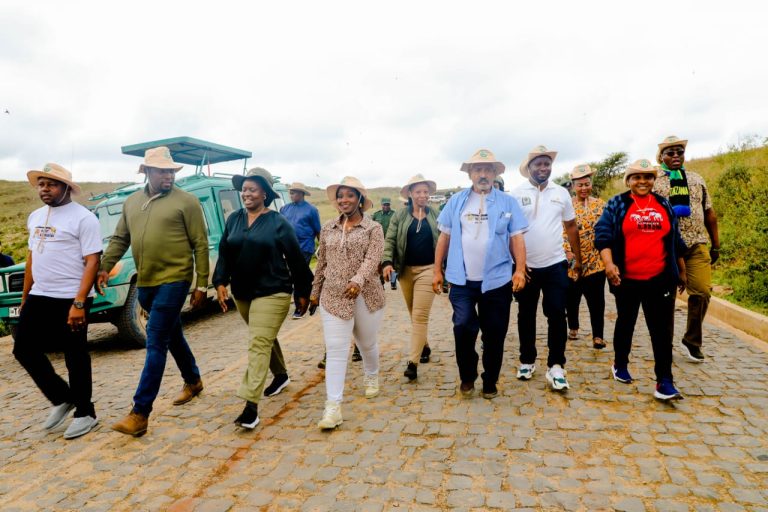 KAMATI YA KUDUMU YA BUNGE YA ARDHI, MALIASILI NA UTALII YARIDHISHWA NA TEKNOLOJIA YA MAWE KATIKA UJENZI WA BARABARA NGORONGORO