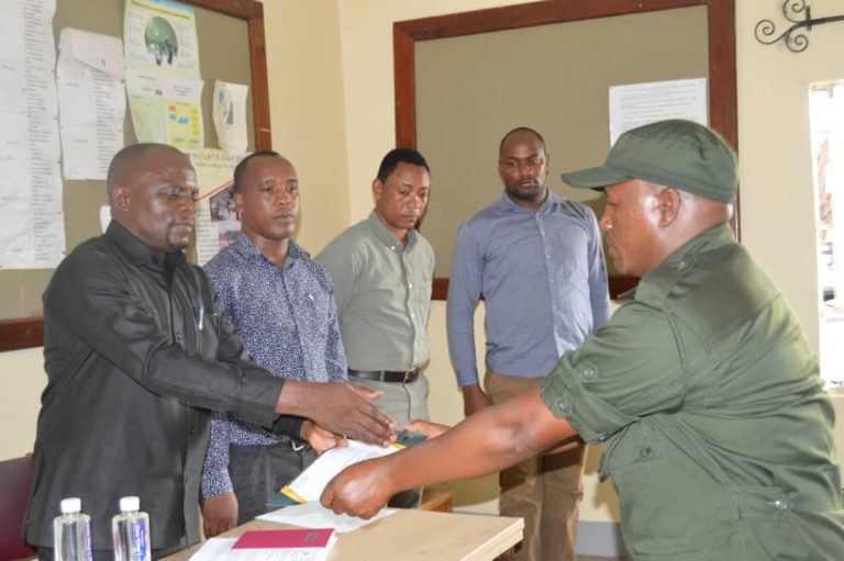 VYOMBO VYA DOLA NA WANASHERIA KUSHIRIKIANA KUTOKOMEZA UJANGILI BABATI i 