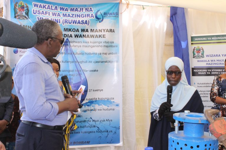 RC NYERERE AIPONGEZA RUWASA MANYARA KWA KUWATHAMINI WANAWAKE.