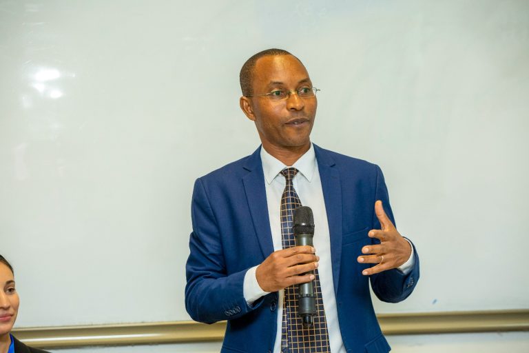 VYUO VIKUU NA SEKTA MBALIMBALI TAFUTENI UFUMBUZI WA MATIZO YA JAMII