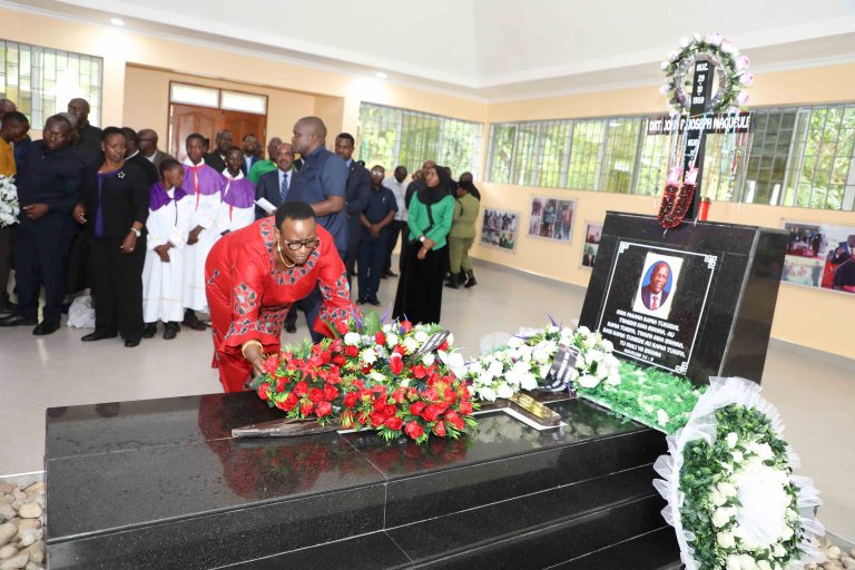 IBADA MAALUM YA MIAKA MWILI YA KIFO CHA ALIYEKUWA RAIS WA AWAMU YA TANO HAYATI DKT JOHN POMBE JOSEPH MAGUFULI KIJIJINI CHATO LEO