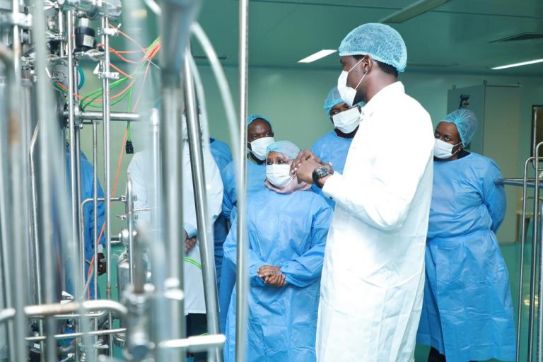WAZIRI KIJAJI AITAKA TBPL KIBAHA KUWEKA MIKAKATI YA KITANGAZA DAWA YA KUUA VILUWILUWI VYA MBU