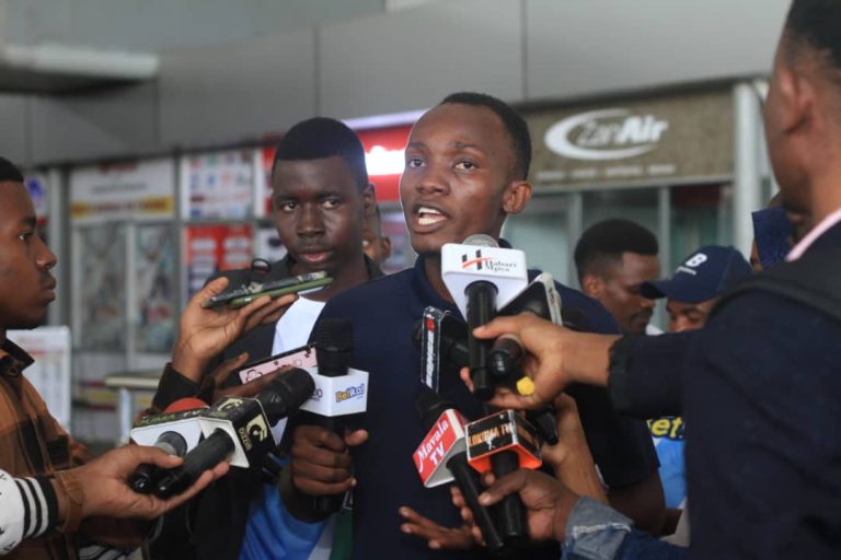 MWEWE WAWALETA WASHINDI WA MTOKO WA KIBINGWA 100 DAR 