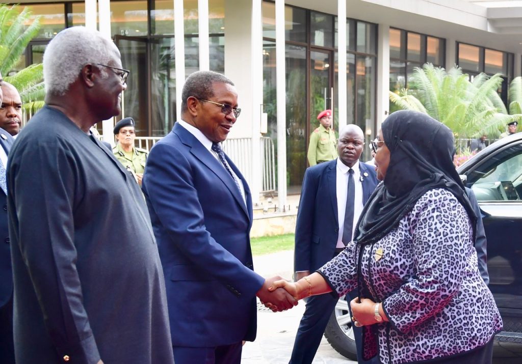 RAIS DKT. SAMIA SULUHU HASSAN AFUNGUA MKUTANO WA JUKWAA LA DEMOKRASIA ...