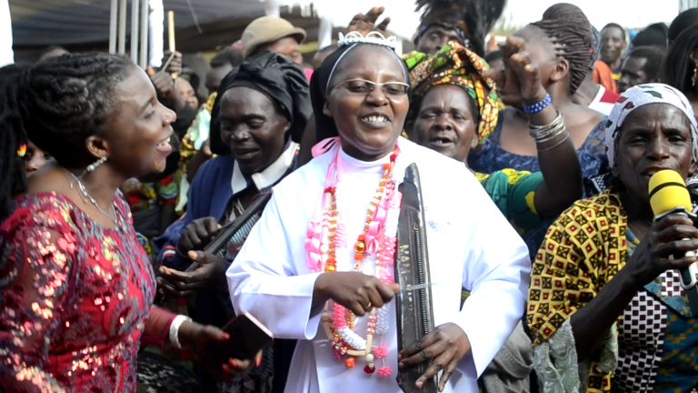 HISTORIA YA SISTA GRACIA MLIGO YAWADUWAZA WENGI KATIKA SHEREHE ZA JUBILEI YA MIAKA 25 YA UTAWA.