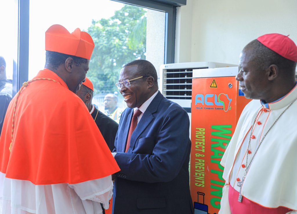 Tenzi Rugambwa MAKAMU WA RAIS AKIONGOZA MAPOKEZI YA KARDINALI RUGAMBWA – Full Shangwe Blog