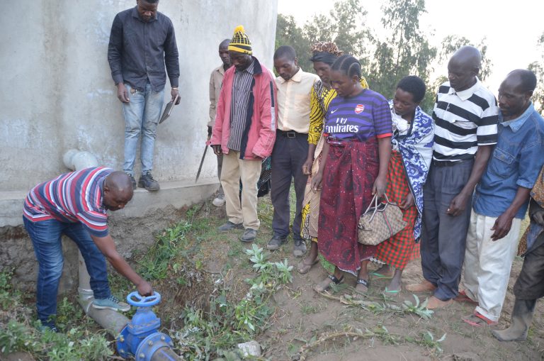 MILIONI 636 KUTATUA KERO YA MAJI SAFI NA SALAMA KWA WANANCHI WA KATA YA TEMBELA MBEYA VIJIJINI