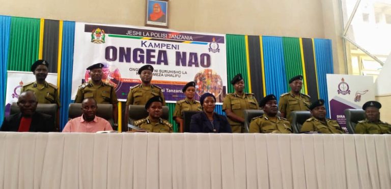 MAKAMANDA WA POLISI KANDA YA ZIWA WAKUTANA NA WAVUVI KUPOKEA TATHIMINI YA MIKAKATI YA KUZUIA NA KUPAMBANA NA UHALIFU ZIWA VICTORIA