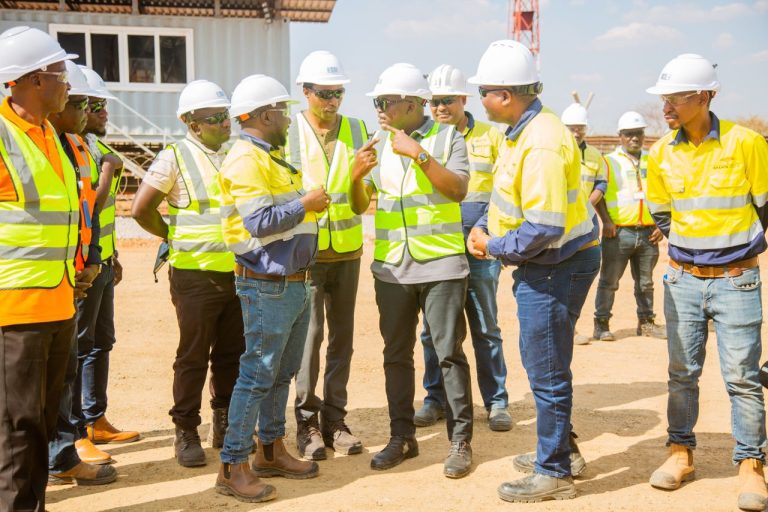 WAZIRI MAVUNDE AUTAKA MGODI WA SINGIDA GOLD KUHARAKISHA FIDIA KWA WANANCHI.