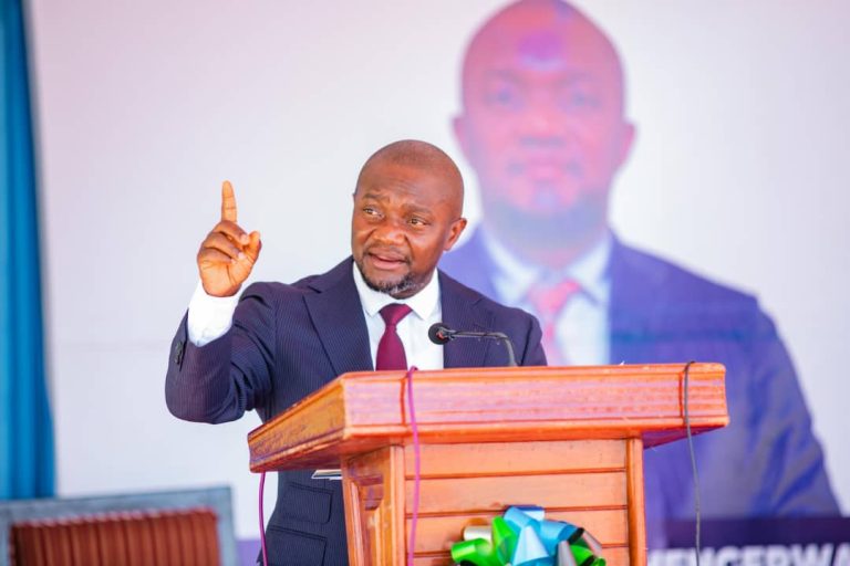 TEKNOLOJIA MBADALA UJENZI WA BARABARA,MADARAJA YA MAWE ULIVYOMVUTIA WAZIRI MCHENGERWA