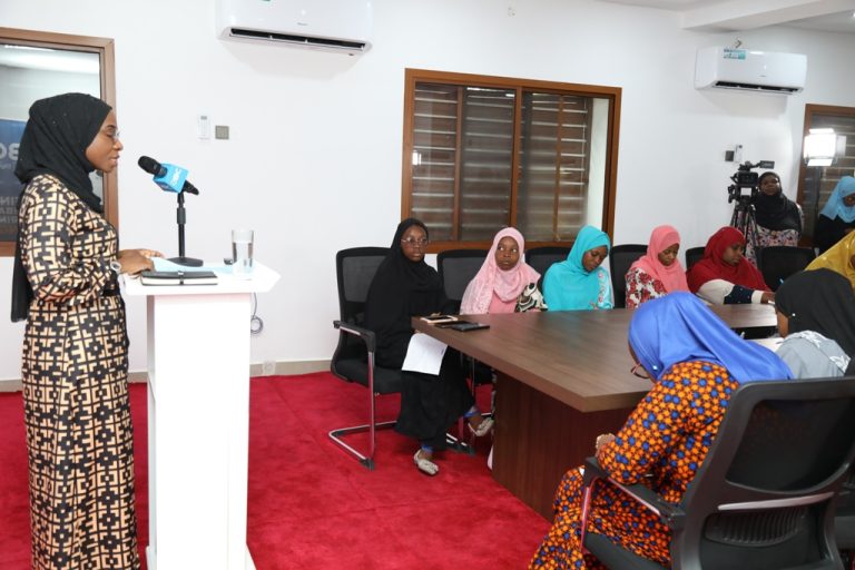 LELA AZUNGUMZIA MAPINDUZI YA ELIMU ZANZIBAR