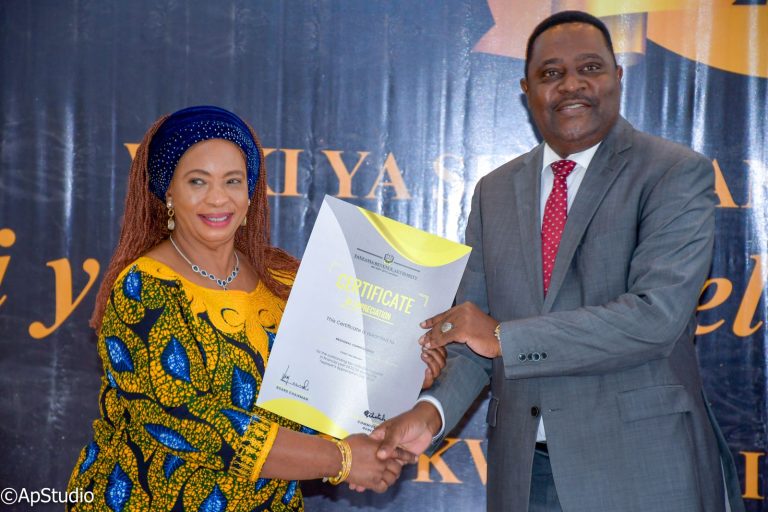 TRA PWANI YAWACHARUKIA WENYE TABIA YA KUUZA BIDHAA ZA MAGENDO