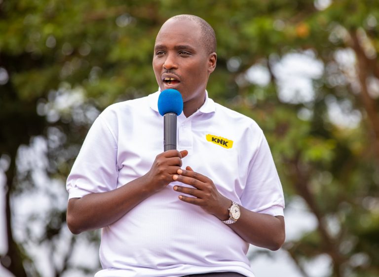 DKT. BITEKO AWASHUKURU WALIMU BUKOMBE KWA KUONGEZA UFAULU NA KUWAJALI WANAFUNZI