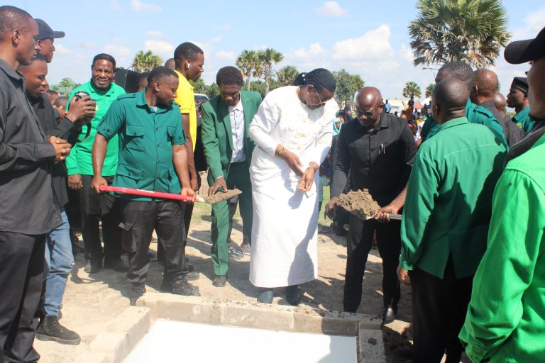 MWENYEKITI CCM MKOA SHINYANGA AONGOZA MAZISHI YA MJUMBE KAMATI YA SIASA ILEMELA