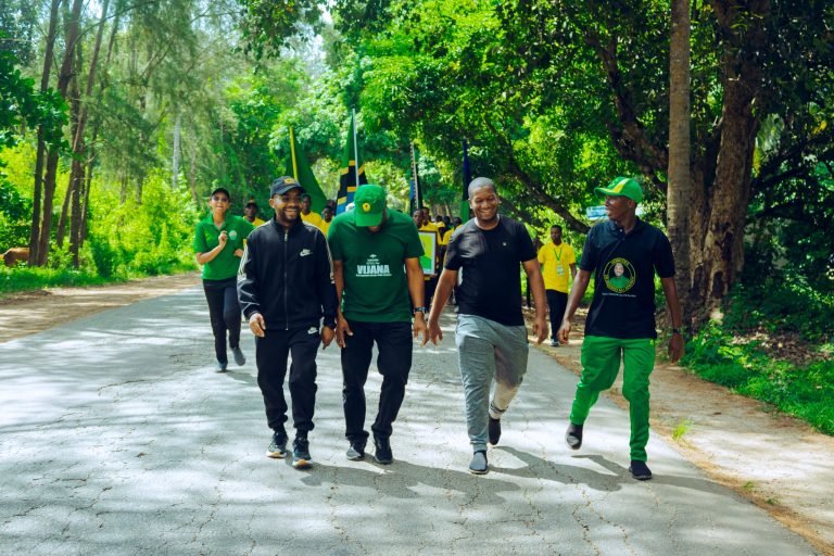 WANANCHI KUSINI UGUNJA WATAKA MAZINGIRA RAFIKI YA KUJIAJIRI