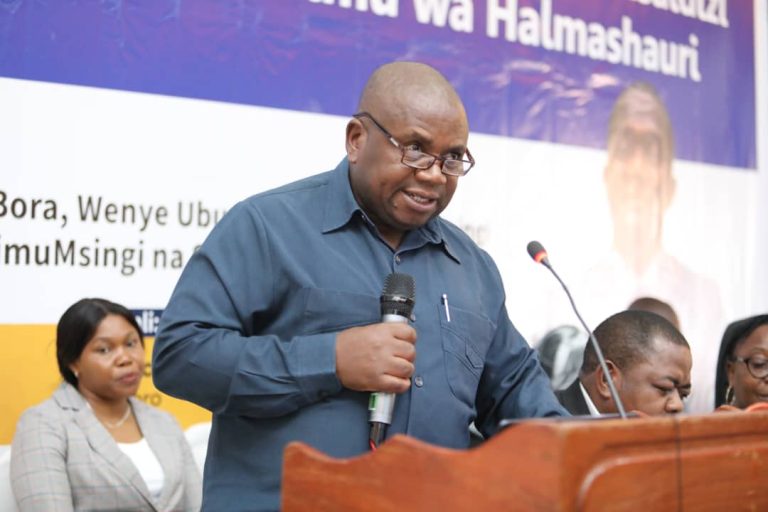 MAAFISA ELIMU WATAKIWA KUHAKIKISHA MIRADI YA ELIMU INAKAMILIKA KWA WAKATI