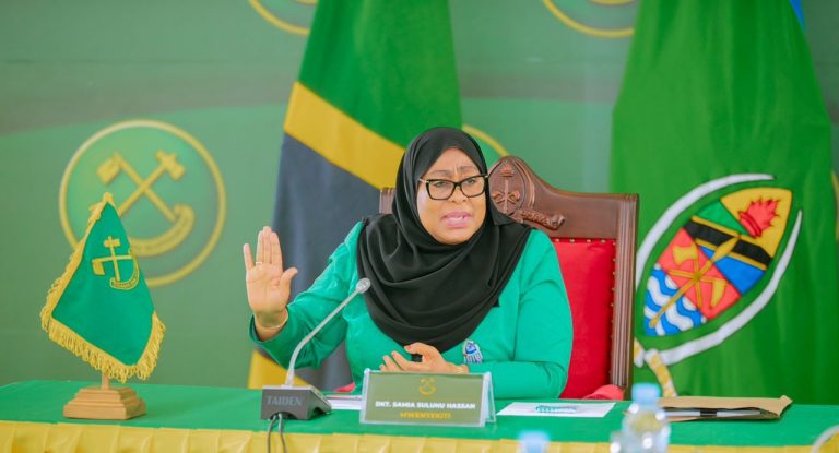 RAIS SAMIA AONGOZA KIKAO CHA KAMATI KUU YA CCM ZANZIBAR