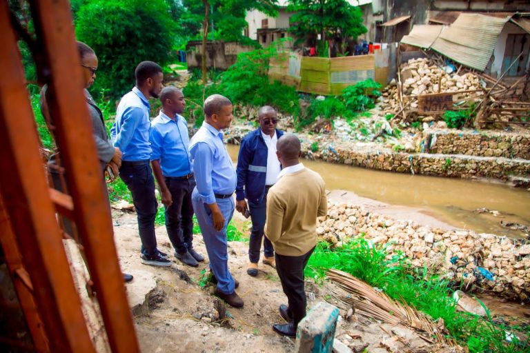 MTENDAJI MKUU DAWASA AWATOA MASHAKA WANANCHI UPATIKANAJI WA MAJI MAENEO YALIYOATHIRIKA NA MVUA