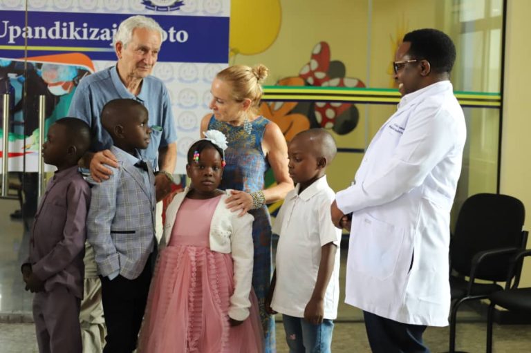 WAPONA SIKOSELI BAADA YA KUPANDIKIZWA ULOTO