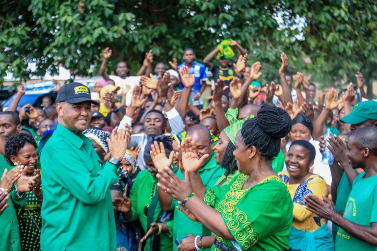 KINANA ASHAURI  WANANCHI WAPEWE NAFASI KUAMUA MASUALA YA MAENDELEO YAO.