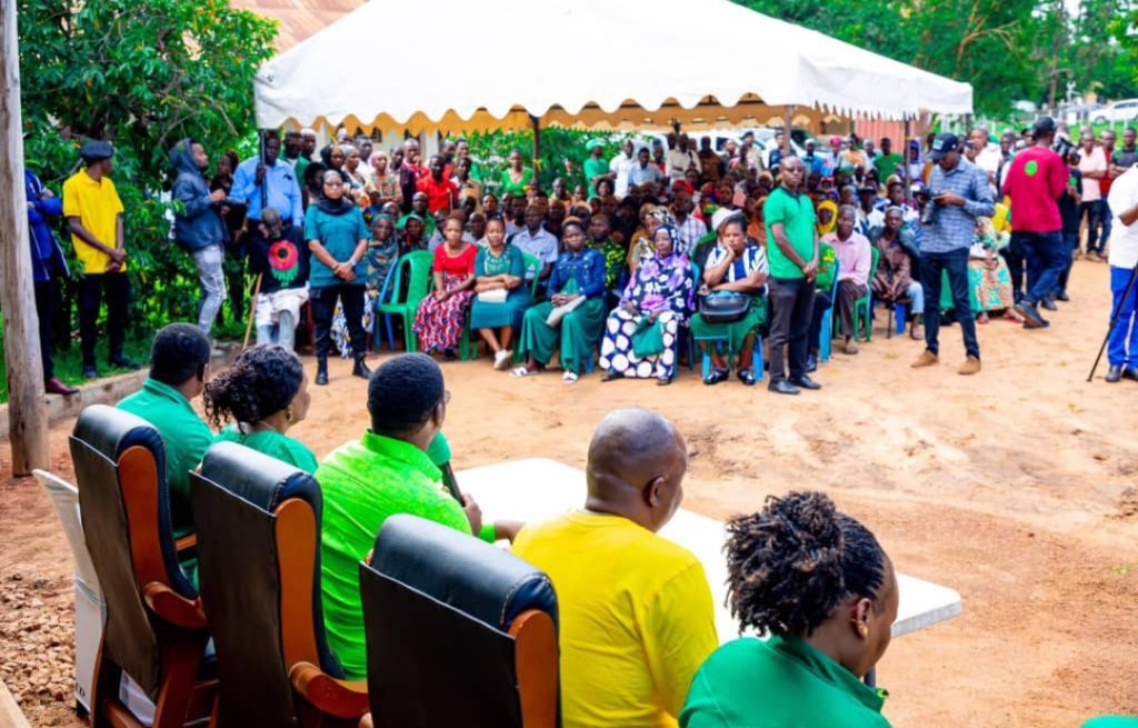 MAKONDA: WATUMISHI WAZEMBE SEKTA YA AFYA WASIISHIE KUBADILISHWA VITUO BALI WACHUKULIWE HATUA KALI ZAIDI