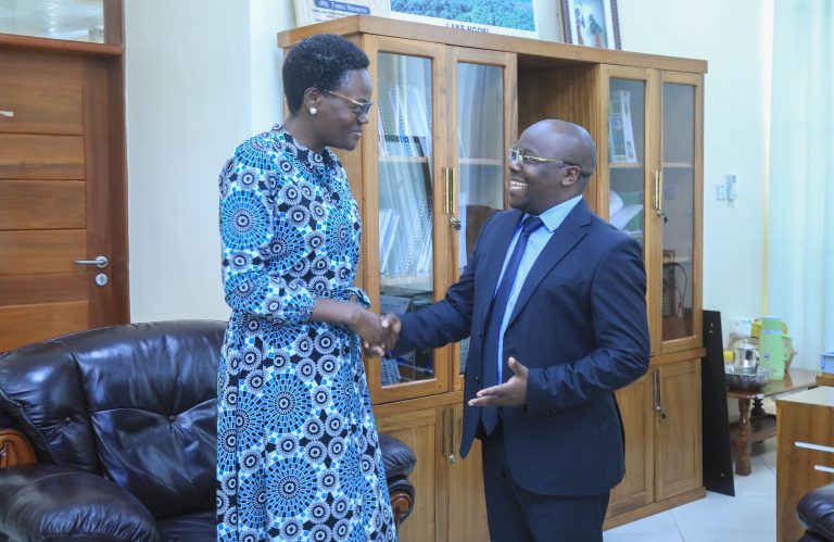 DKT.TULIA ATETA NA MKUU WA MKOA WA MBEYA