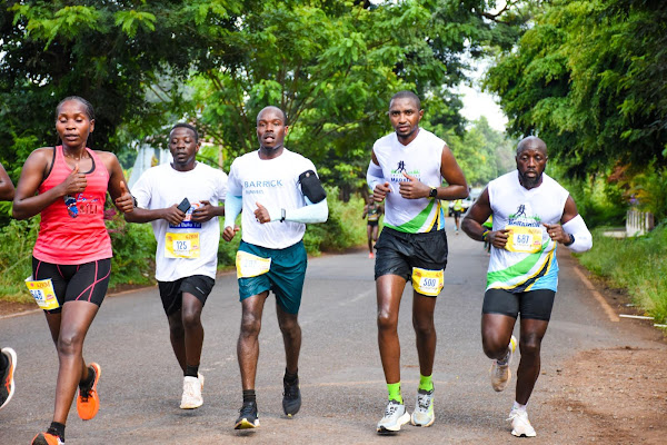 WAFANYAKAZI WA BARRICK BULYANHULU NA NORTH MARA WALIVYOSHIRIKI KILIMANJARO MARATHON 2024