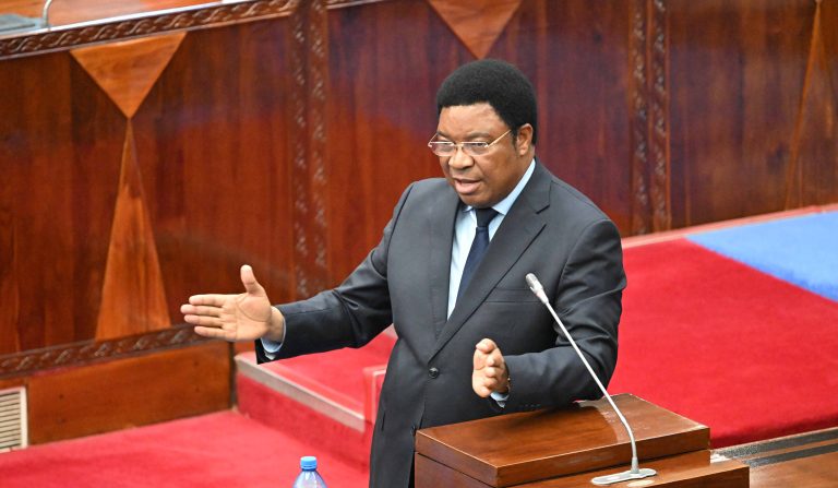 TUCHUKUE TAHADHARI KUKABILIANA NA ATHARI ZA MVUA-MAJALIWA