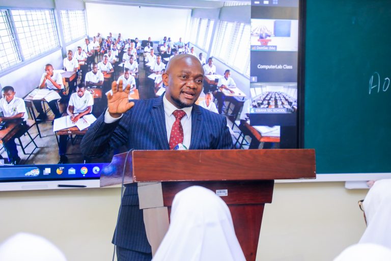WAZIRI MCHENGERWA AZINDUA MAJARIBIO YA UFUNDISHAJI MUBASHARA