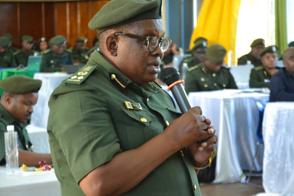KAMISHNA MABULA AWATAKA MAOFISA WA TAWA KUIMARISHA SHUGHULI ZA UTALII ILI KUONGEZA MAPATO SERIKALINI.