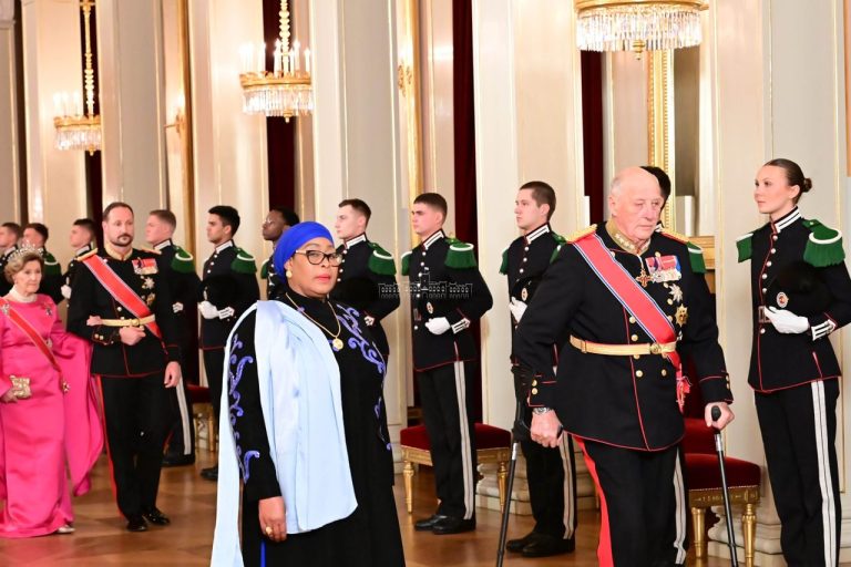 RAIS SAMIA AANDALIWA DHIFA YA KITAIFA  JIJINI OSLO NORWAY