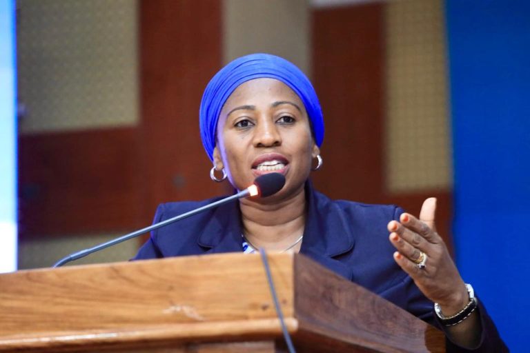 SERIKALI KUFANYA MABORESHO YA ADA YA LESENI ZA MADAKTARI