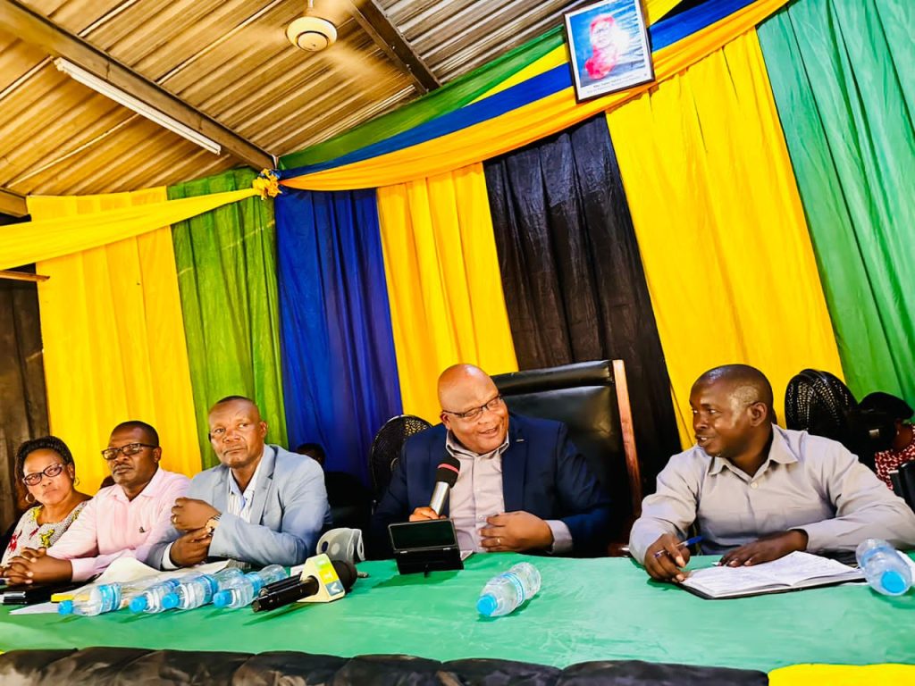 PROF.MDOE AFUNGA MAFUNZO YA UONGOZI,USIMAMIZI YALIYOTOLEWA KWA WALIMU 369